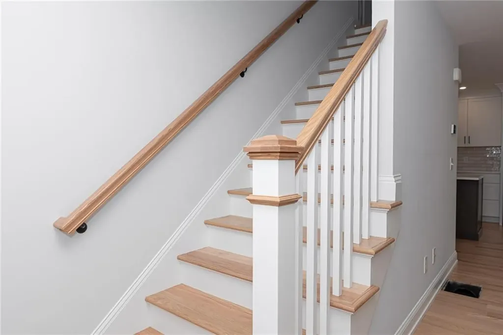 33 Recess Lane Warwick RI 02889