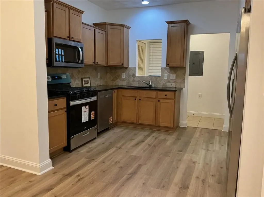 1032 West Shore Road Warwick RI 02889