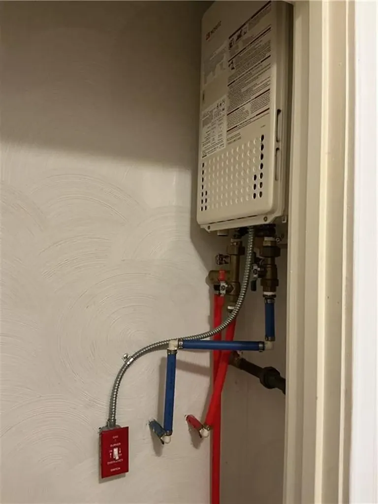 1032 West Shore Road Warwick RI 02889