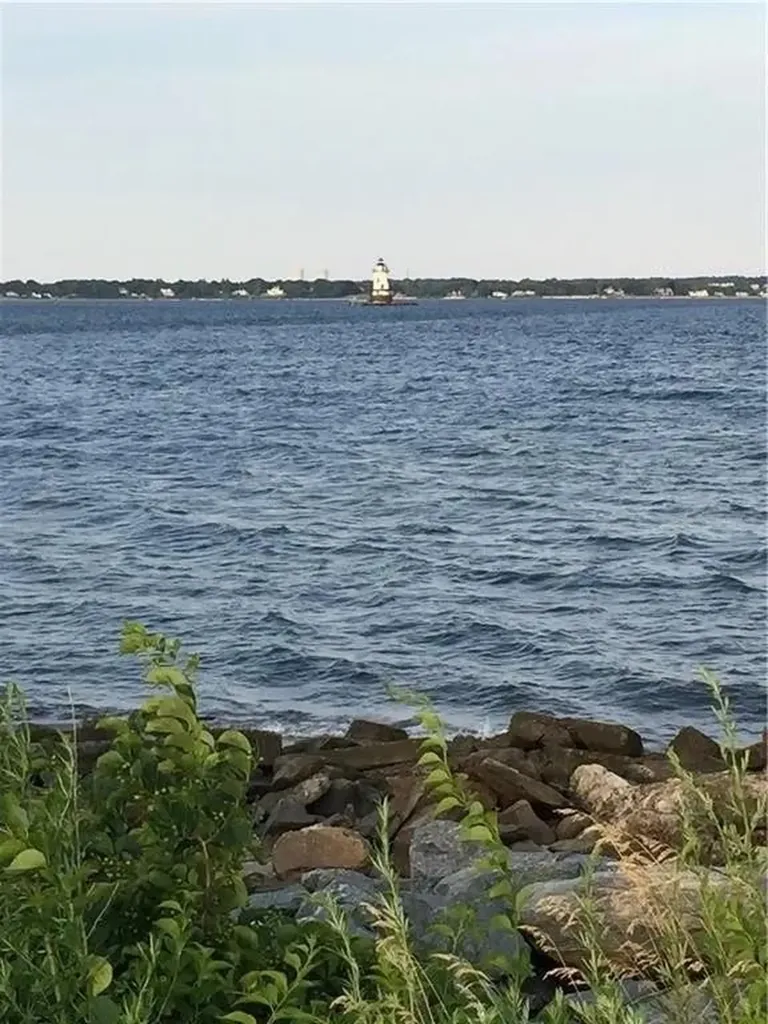 1032 West Shore Road Warwick RI 02889
