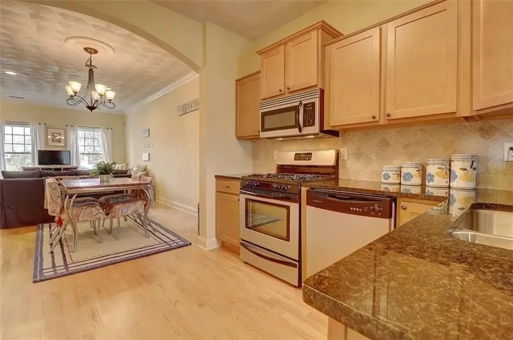 1032 West Shore Road Warwick RI 02889