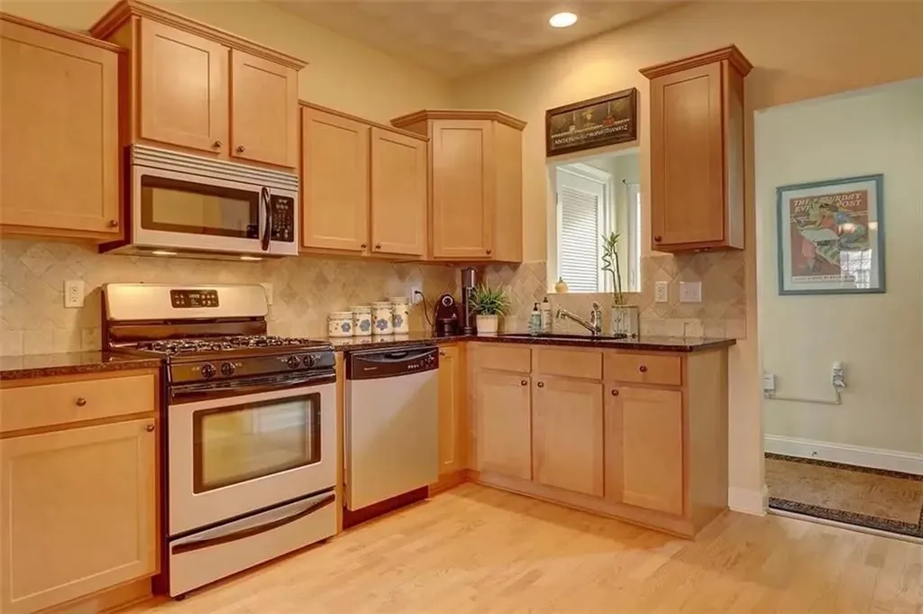 1032 West Shore Road Warwick RI 02889