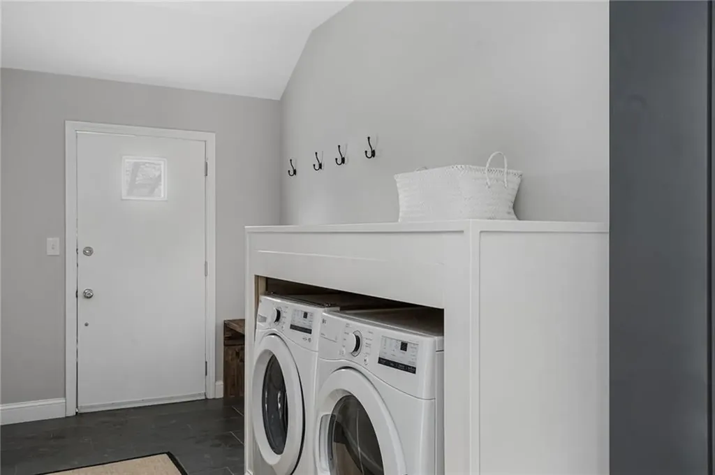 1705 Wampanoag Trail Barrington RI 02806