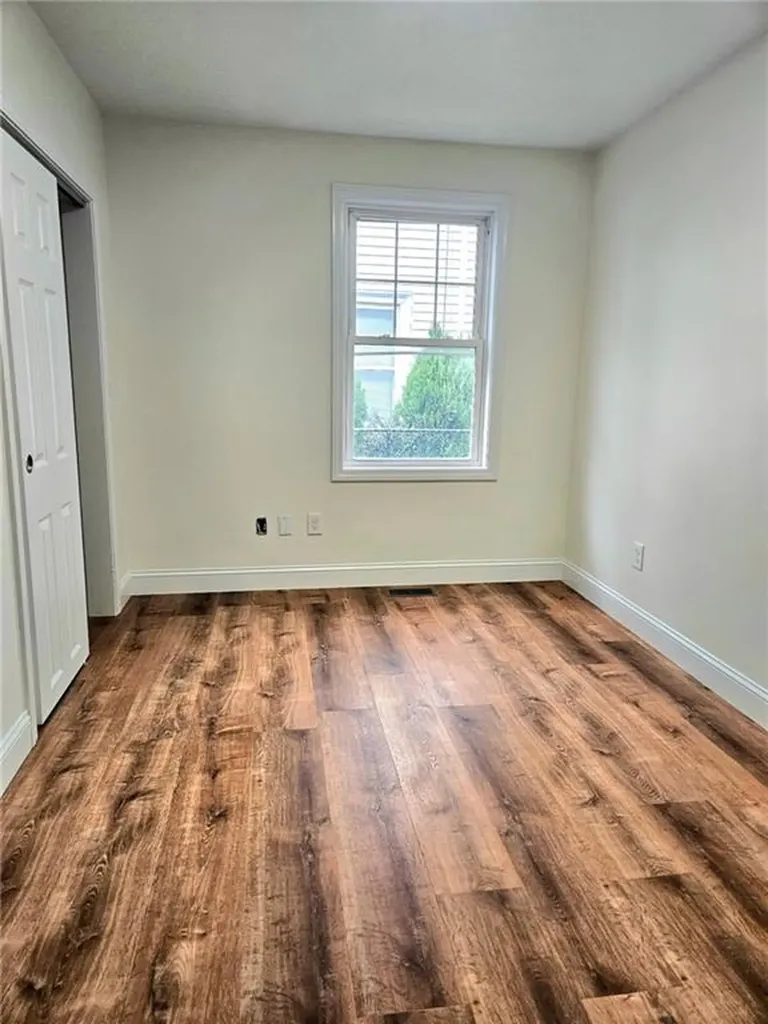 69 Courtland Street Providence RI 02909