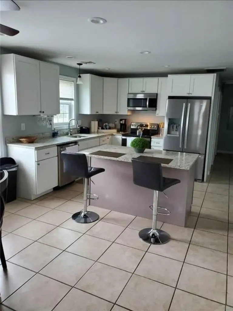 69 Courtland Street Providence RI 02909