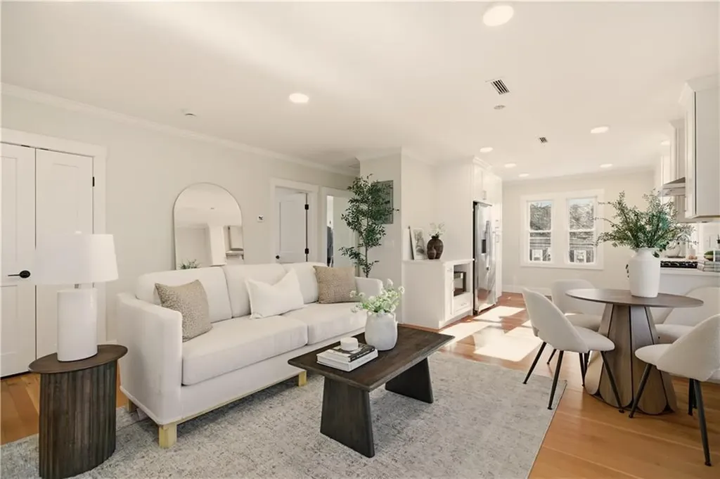 85 Bay View Avenue Bristol RI 02809