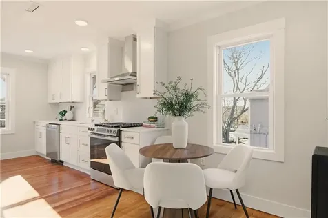 85 Bay View Avenue Bristol RI 02809