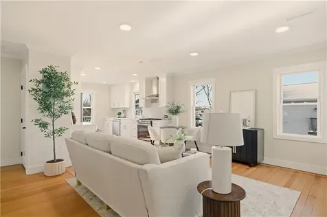 85 Bay View Avenue Bristol RI 02809