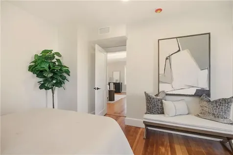 85 Bay View Avenue Bristol RI 02809