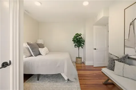 85 Bay View Avenue Bristol RI 02809