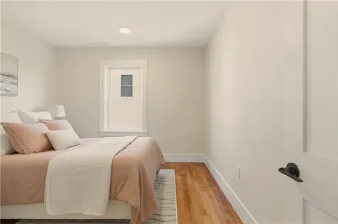 85 Bay View Avenue Bristol RI 02809