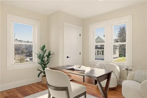 85 Bay View Avenue Bristol RI 02809