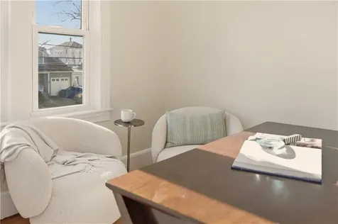 85 Bay View Avenue Bristol RI 02809