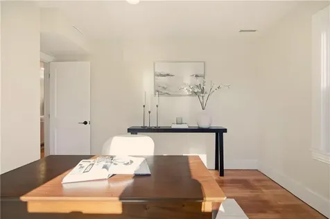 85 Bay View Avenue Bristol RI 02809