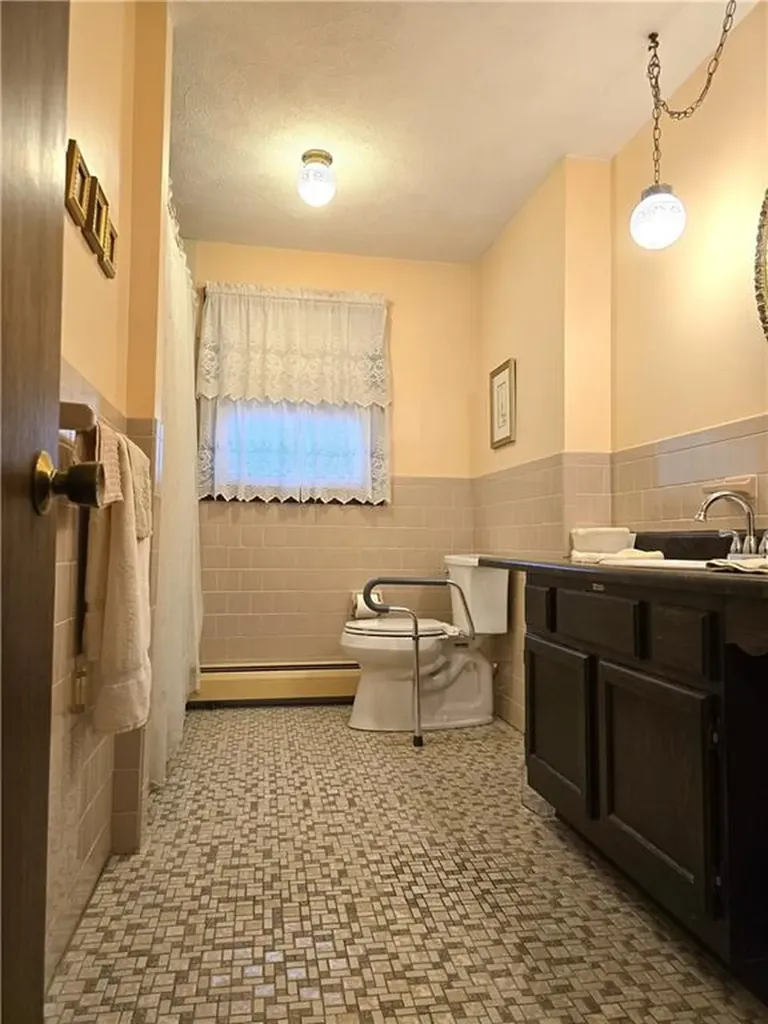 10 Butternut Drive Coventry RI 02816