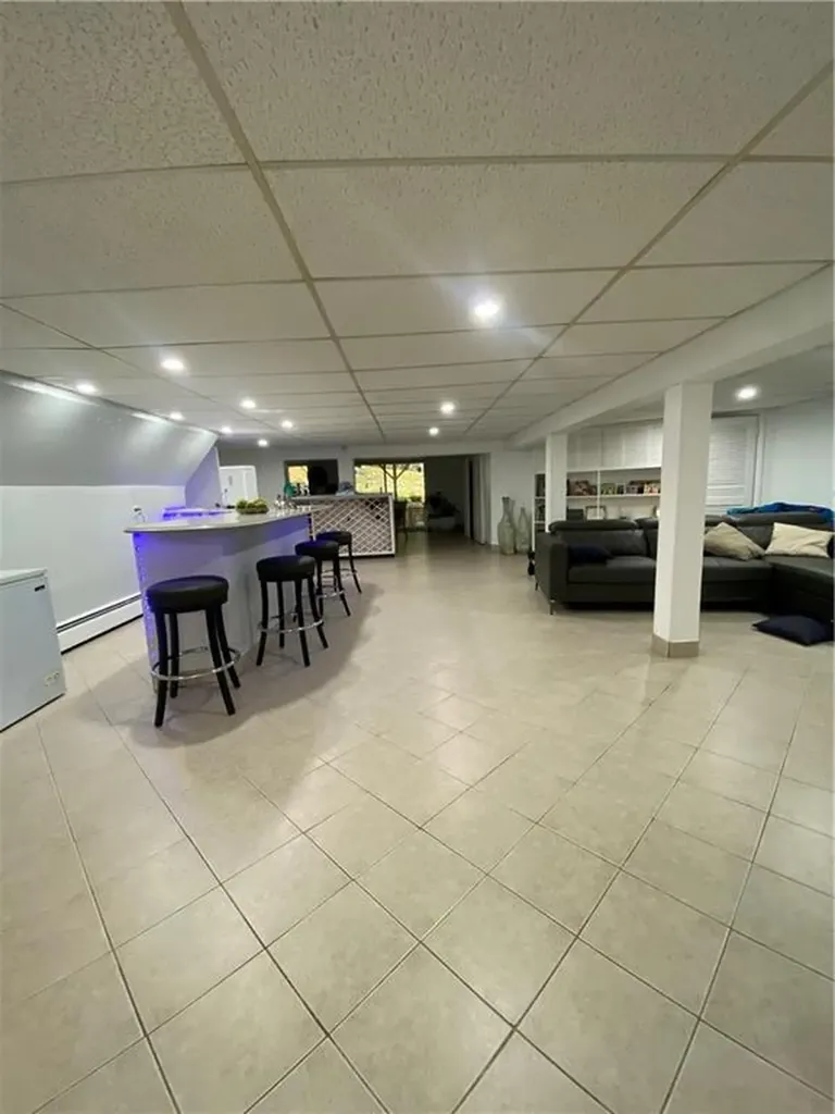 109 Cobble Hill Road Lincoln RI 02865