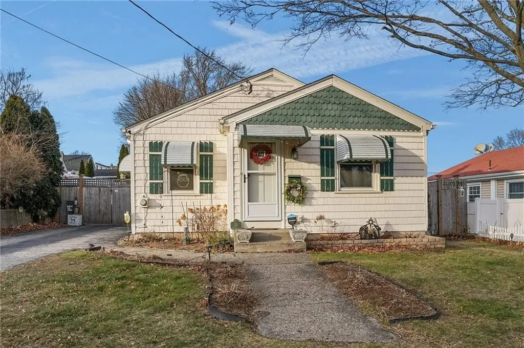 25 Trieste Street Pawtucket RI 02860