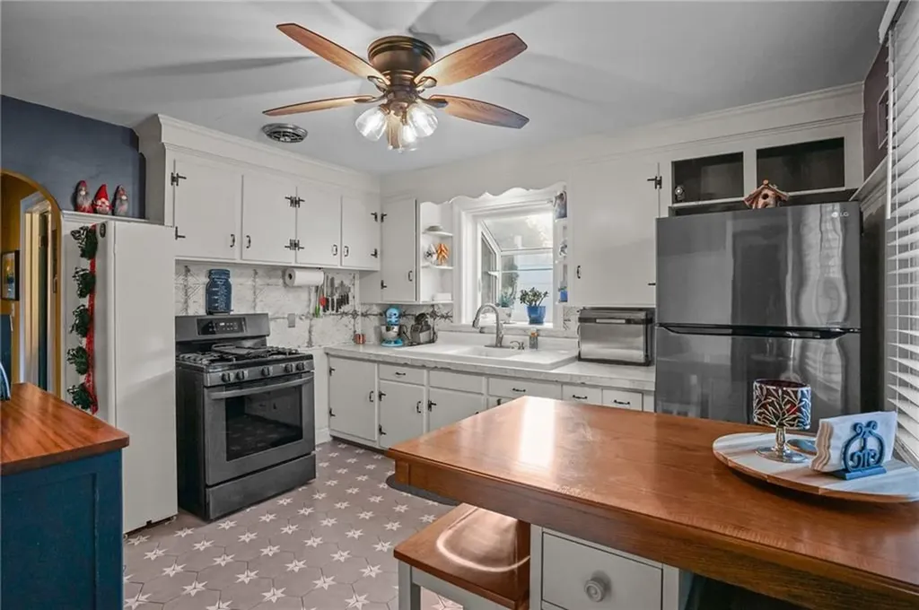 25 Trieste Street Pawtucket RI 02860