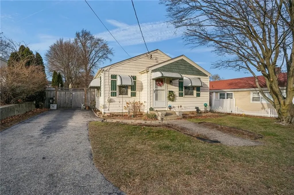 25 Trieste Street Pawtucket RI 02860
