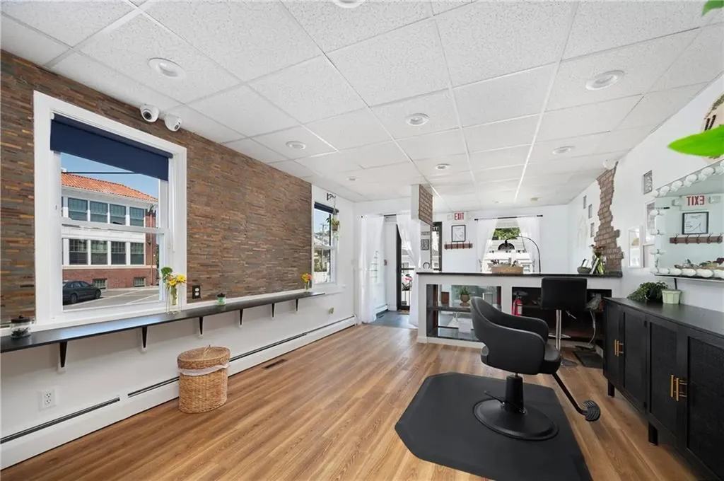15 Thomas Street North Providence RI 02911