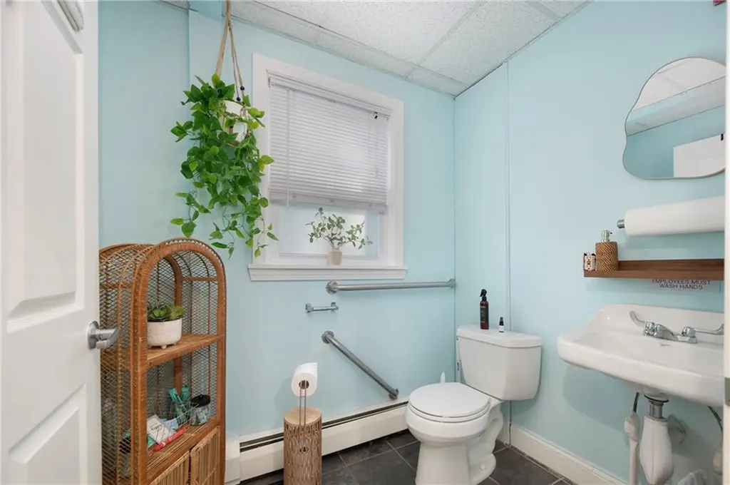 15 Thomas Street North Providence RI 02911