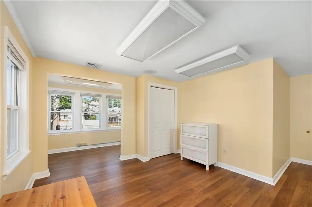 15 Thomas Street North Providence RI 02911