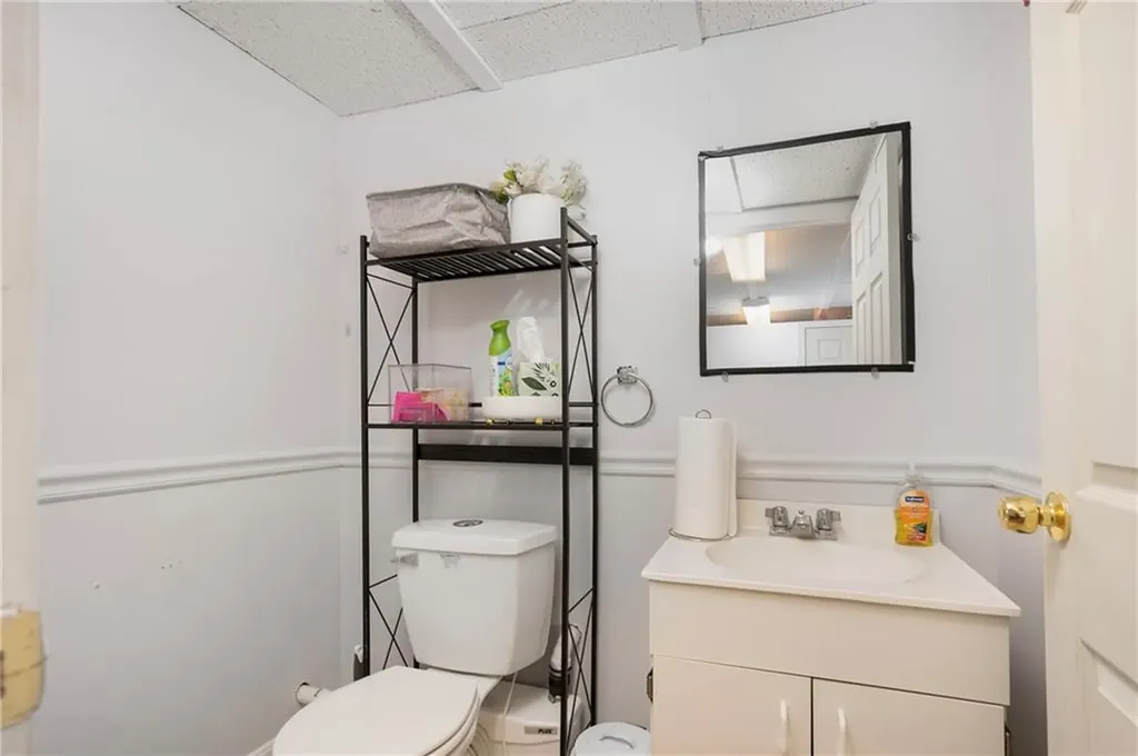 15 Thomas Street North Providence RI 02911