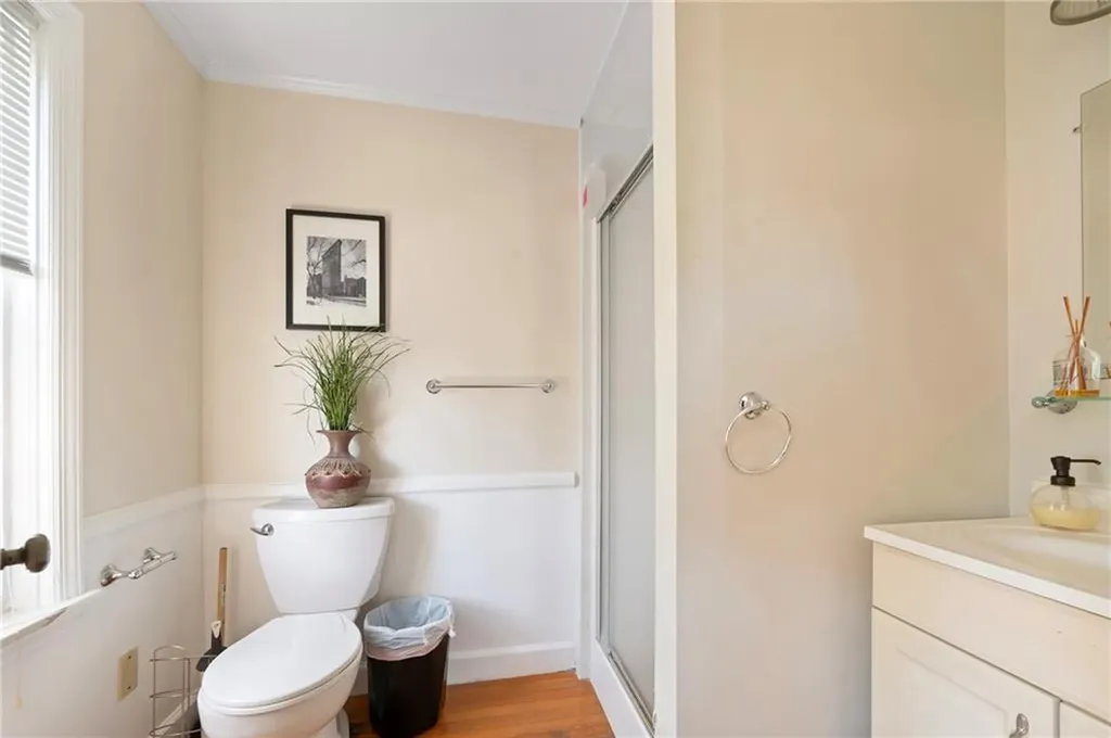 15 Thomas Street North Providence RI 02911