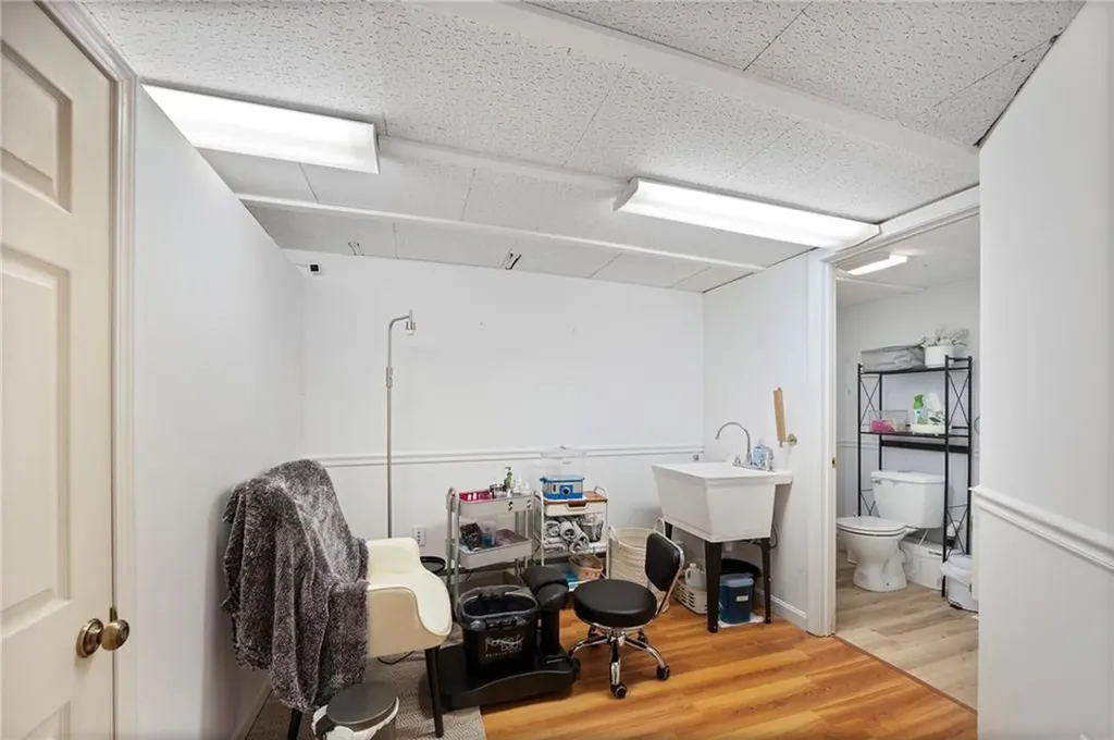 15 Thomas Street North Providence RI 02911