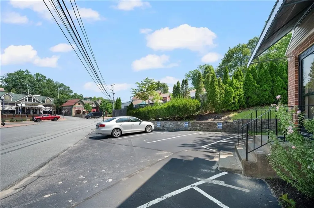 15 Thomas Street North Providence RI 02911