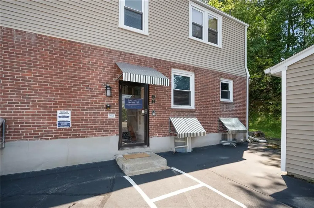 15 Thomas Street North Providence RI 02911