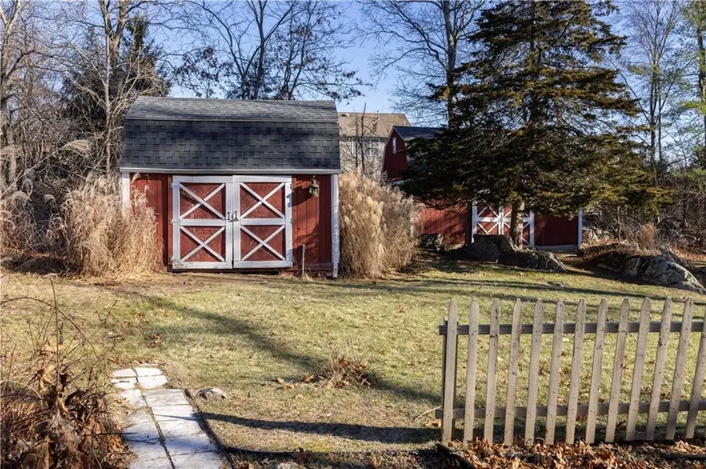 1037 Great Road Lincoln RI 02865