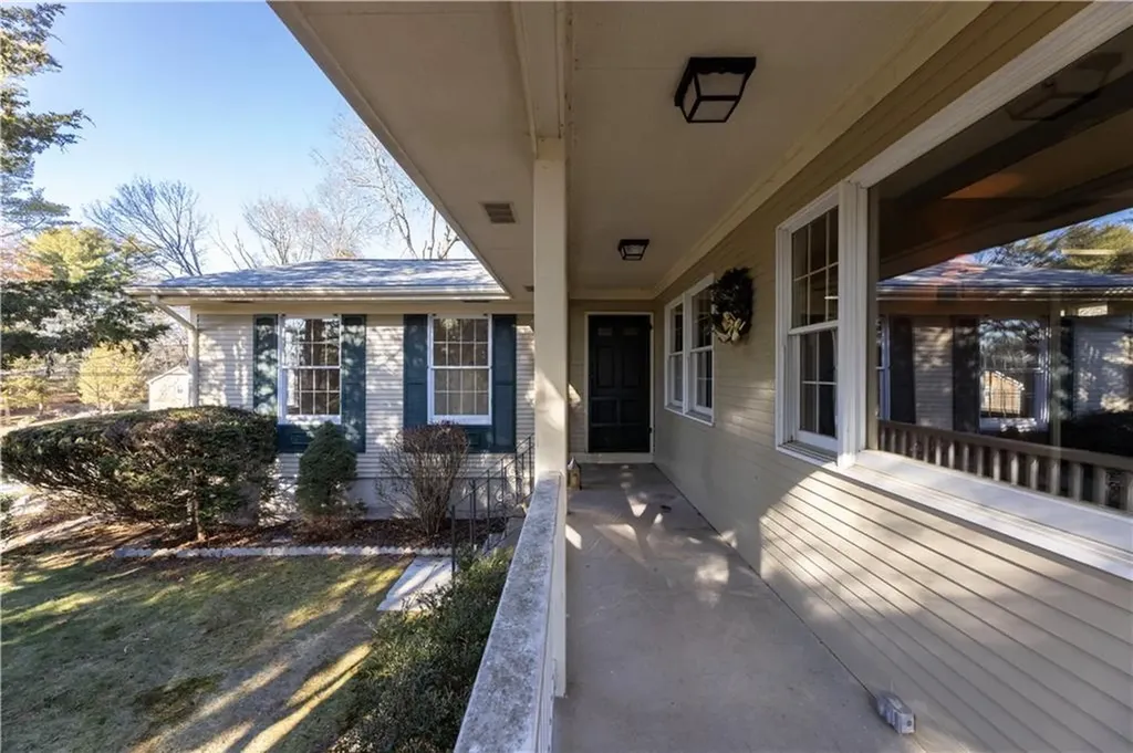 1037 Great Road Lincoln RI 02865