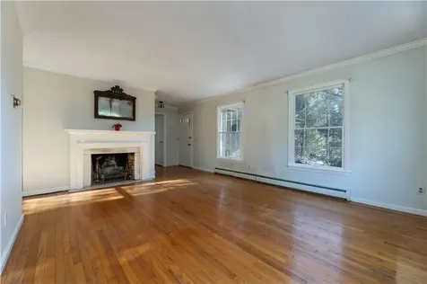 1037 Great Road Lincoln RI 02865