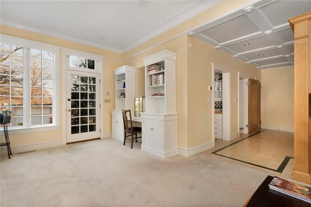 82 Freeman Parkway Providence RI 02906