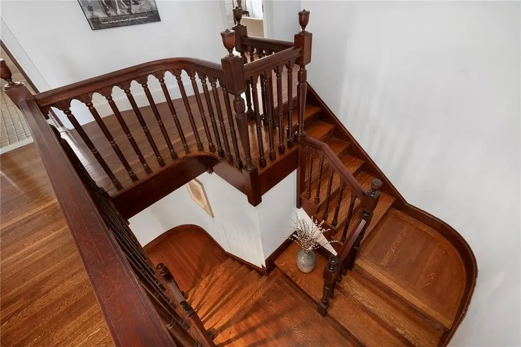 82 Freeman Parkway Providence RI 02906