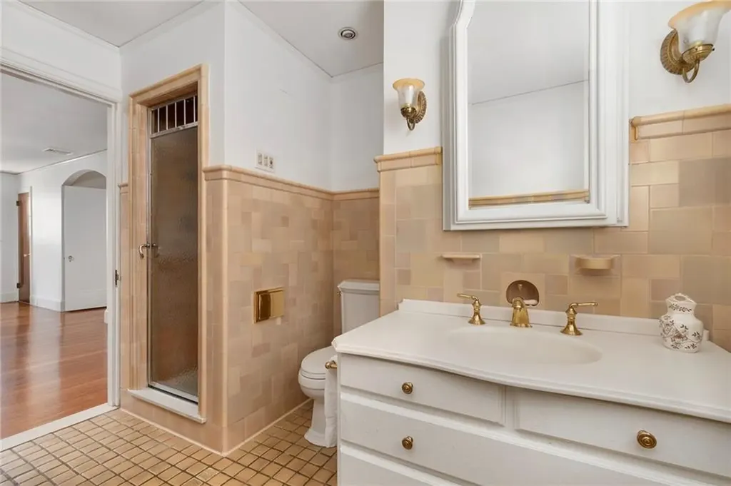 82 Freeman Parkway Providence RI 02906
