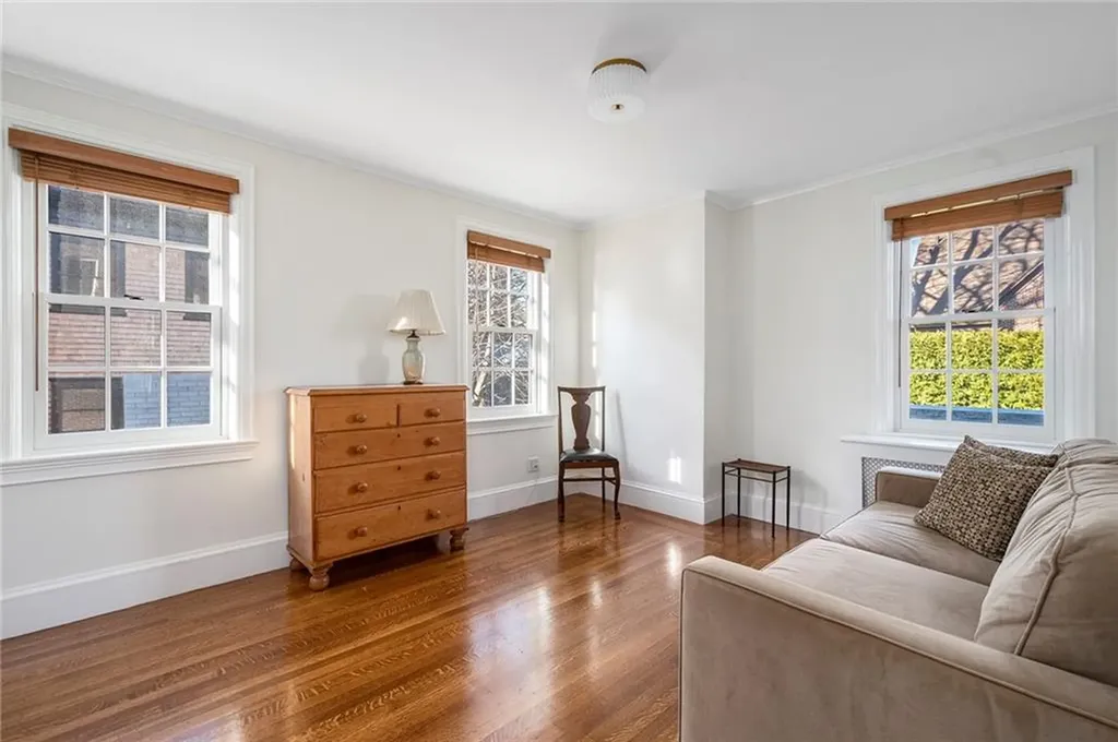 82 Freeman Parkway Providence RI 02906
