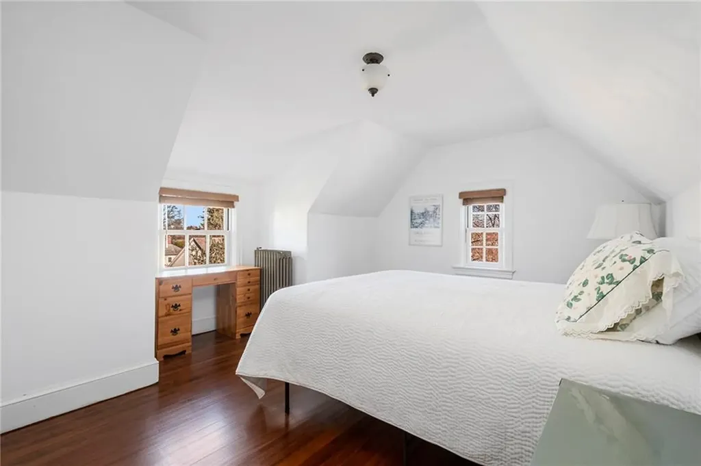 82 Freeman Parkway Providence RI 02906