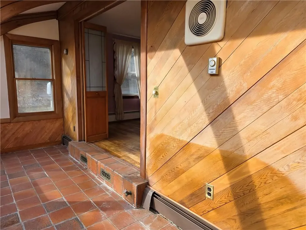 473 River Road Lincoln RI 02865