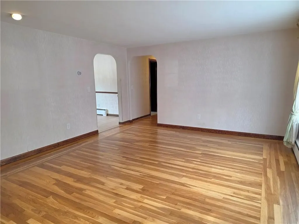 473 River Road Lincoln RI 02865