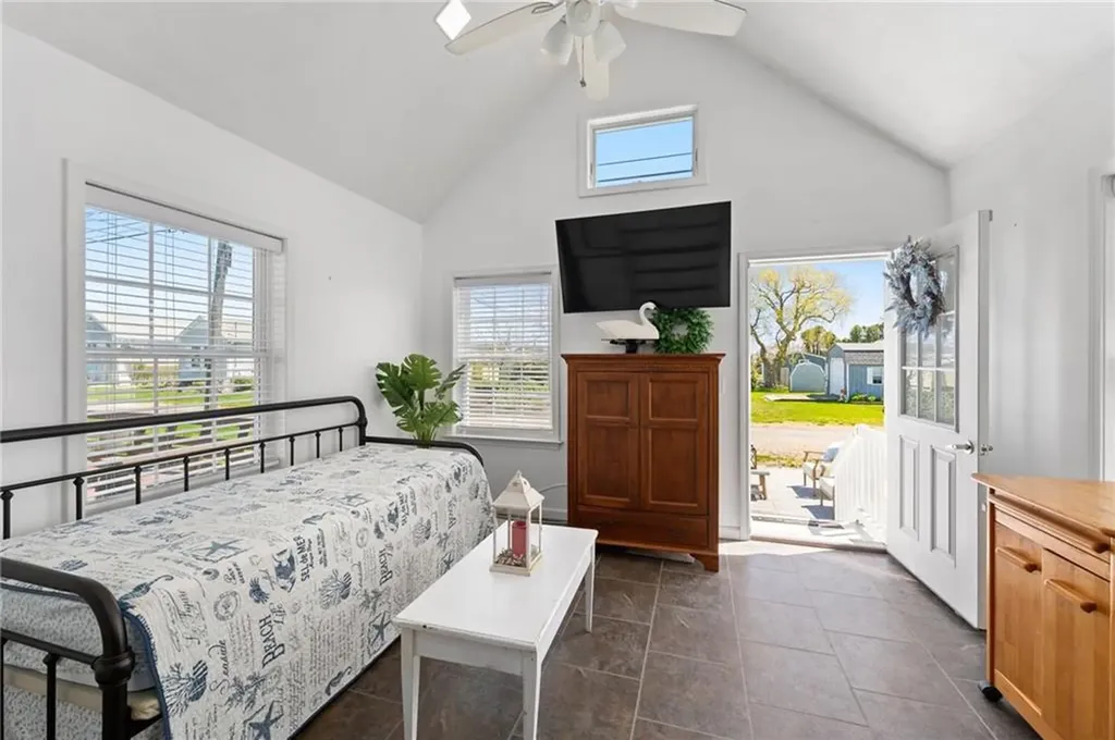 64 Burnside Avenue Narragansett RI 02882