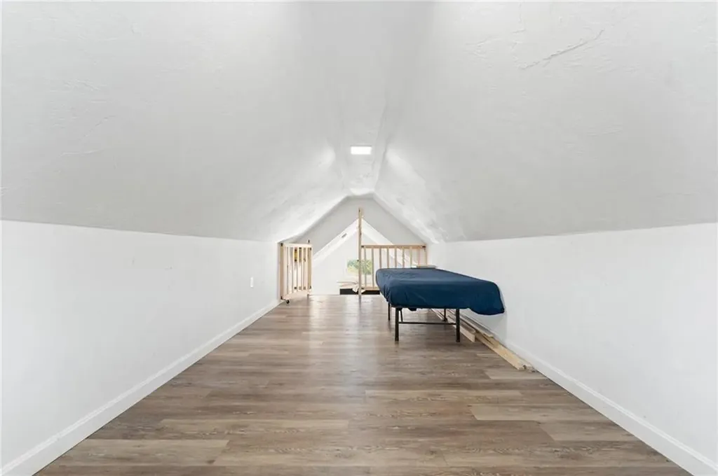 64 Burnside Avenue Narragansett RI 02882