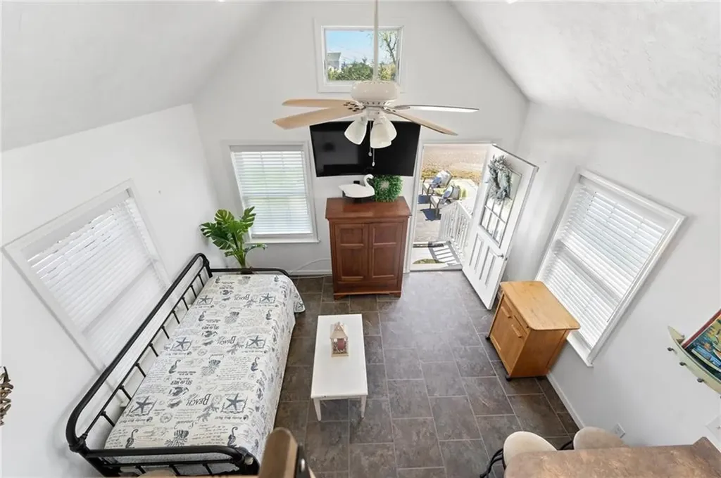 64 Burnside Avenue Narragansett RI 02882