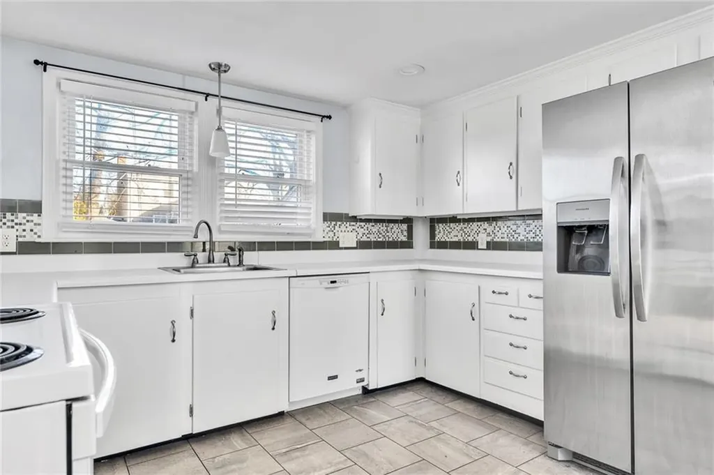 609 Point Judith Road Narragansett RI 02882