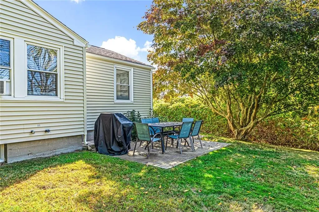 609 Point Judith Road Narragansett RI 02882