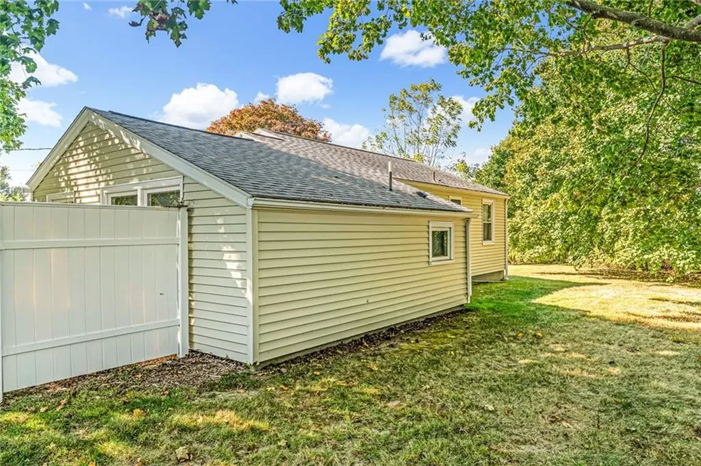 609 Point Judith Road Narragansett RI 02882