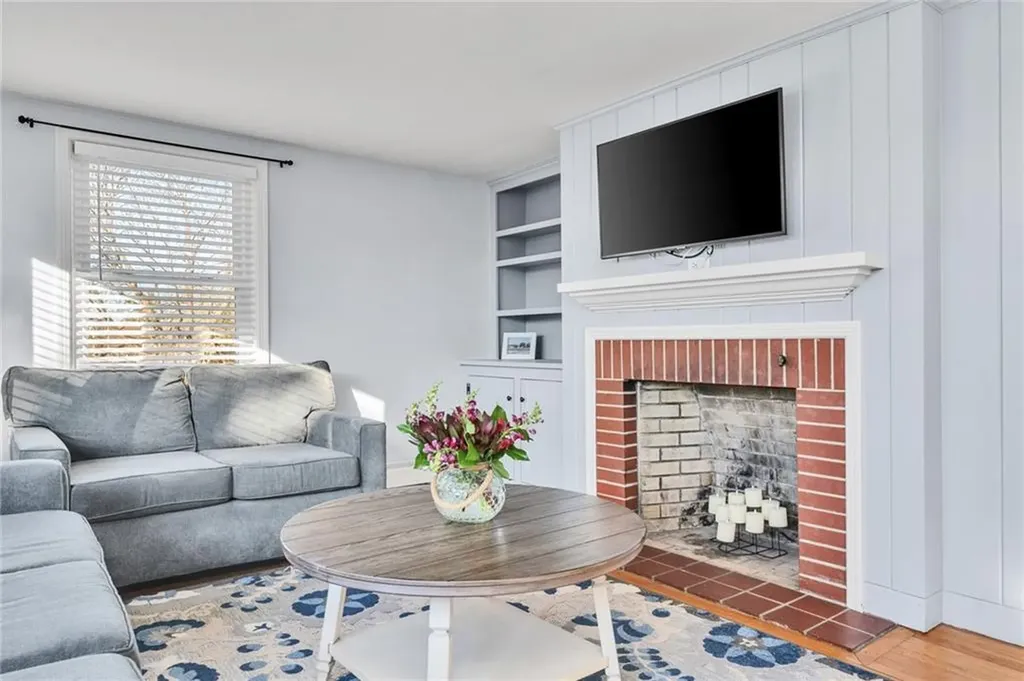 609 Point Judith Road Narragansett RI 02882