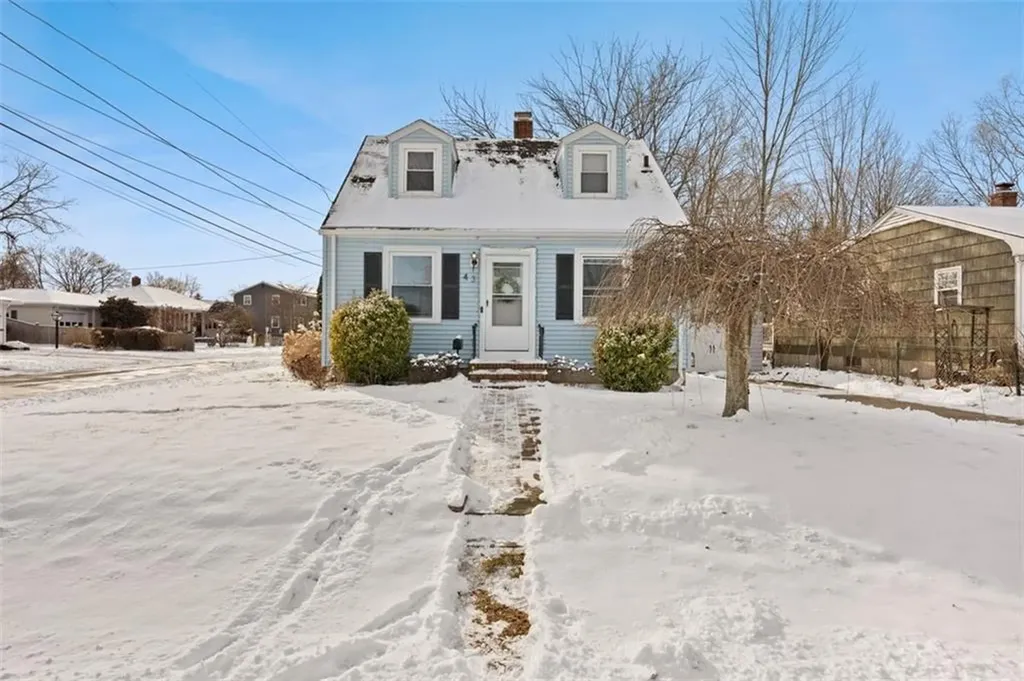 43 Deer Street East Providence RI 02916
