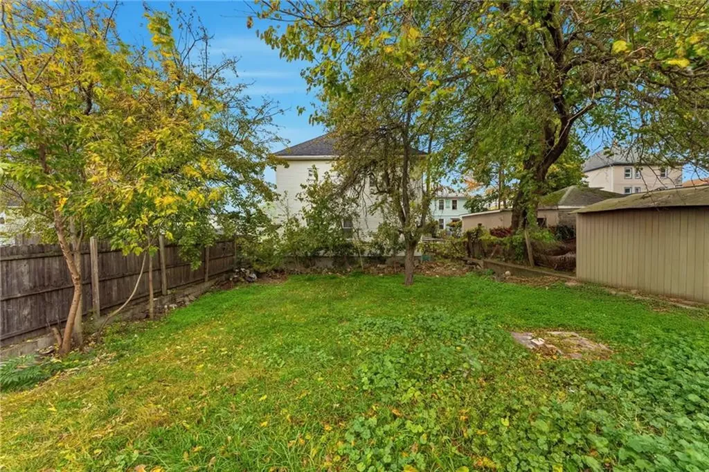 26 Alto Street Cranston RI 02920